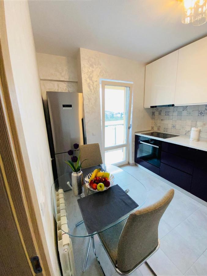 Dina Lux Iasi Apartment Εξωτερικό φωτογραφία