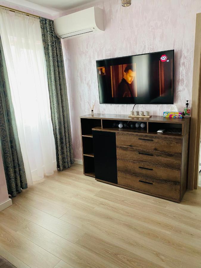 Dina Lux Iasi Apartment Εξωτερικό φωτογραφία